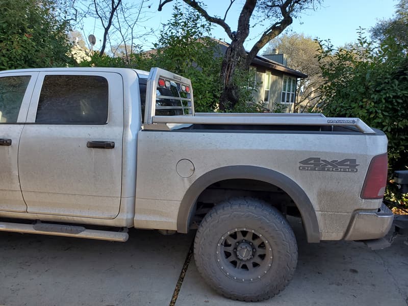 2018-Ram-2500-Low-Pro-Magnum-Rack-with-Bed-Rails